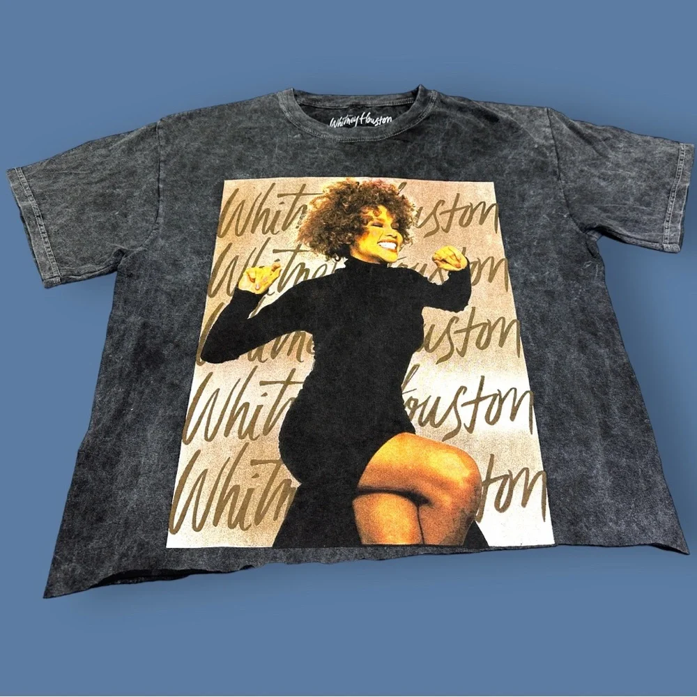 NWOT Whitney Houston High-Low Cropped T-Shirt in Mineral Washed Black. Size M - Picture 2 of 9